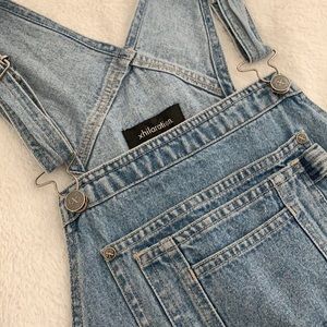 Vintage Mom-Jean Overall Shorts